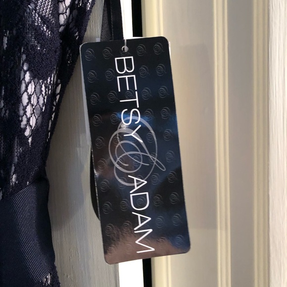 Prom dress or formal dress - Picture 4 of 4